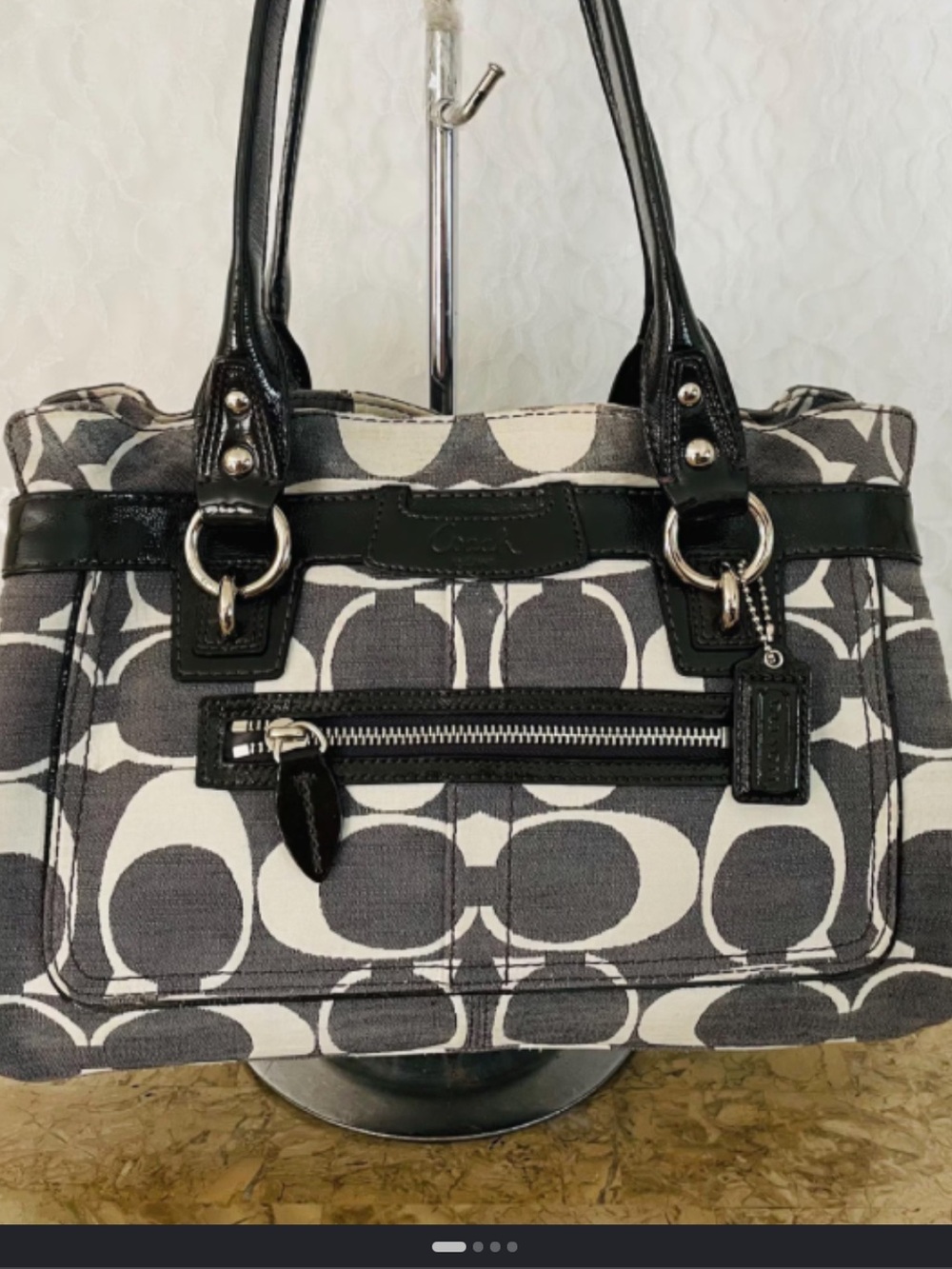 Coach Penelope Y2K Signature Tote with Black Patent Trim 13290 EUC